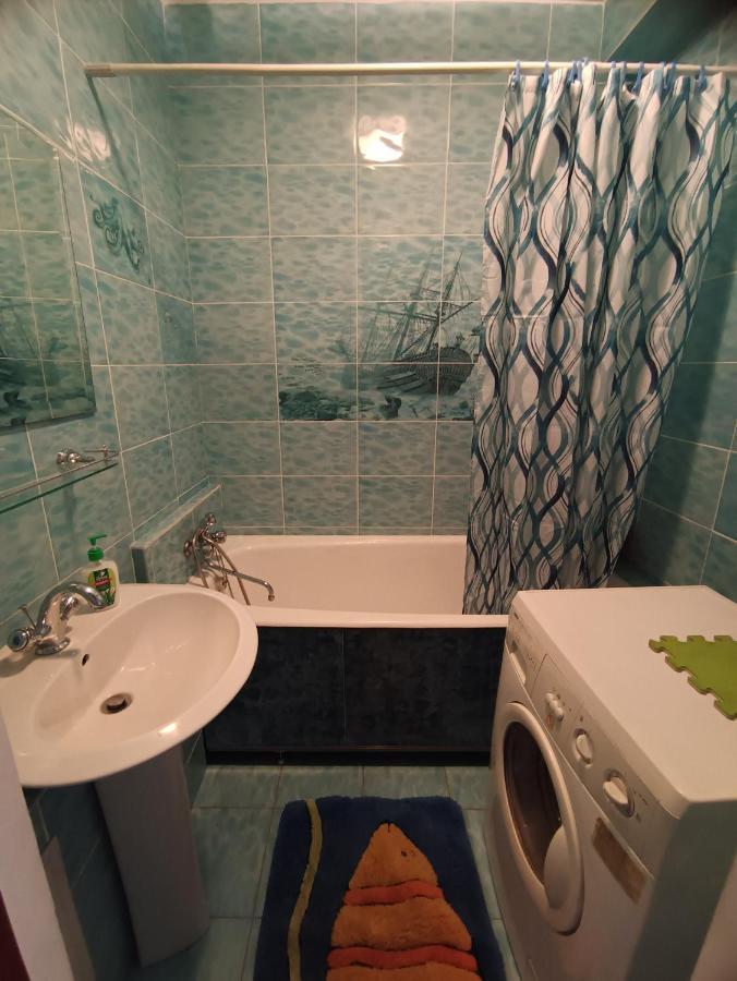 на абая Apartment *